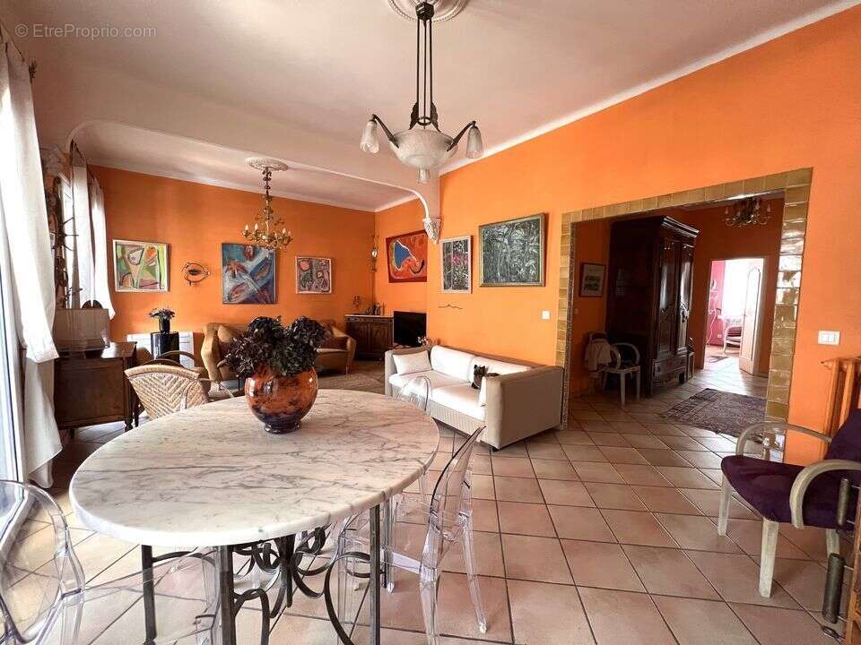 Maison à MARSEILLE-4E