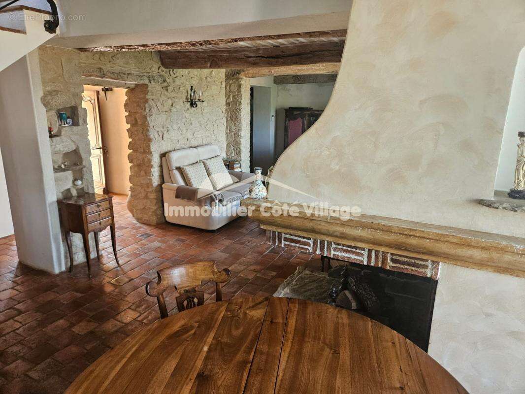 Maison à BERRE-LES-ALPES
