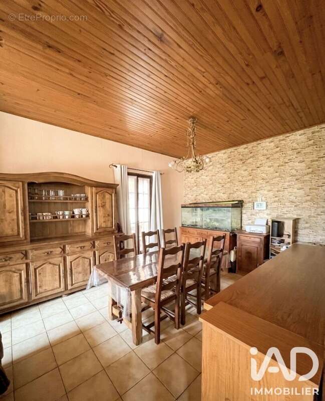 Maison 130 m² à La Tour-Du-Pin  - photo 4