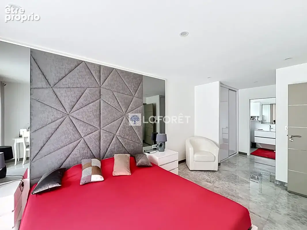 Maison contemporaine de plain-pied avec piscine chauffée et prestations haut de gamme - photo 9