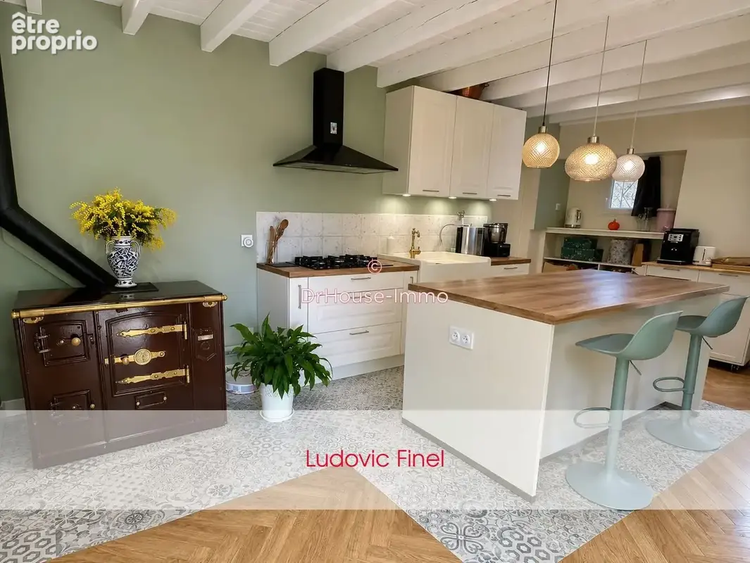 Maison 7 pièces 166 m² à vendre à Saint-Seurin-De-Cursac (33390) - photo 7
