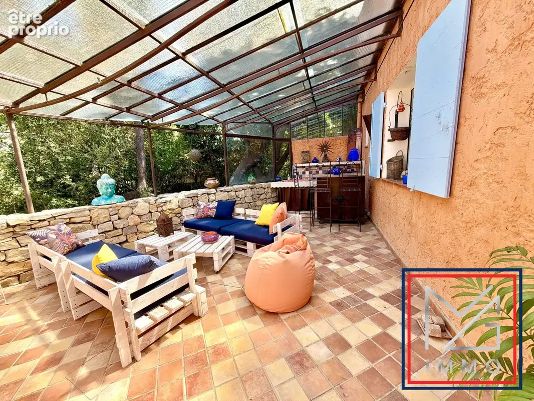 Maison 140 m² à Six-Fours-Les-Plages  - photo 2