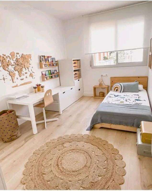 Appartement à VILLENEUVE-LES-AVIGNON