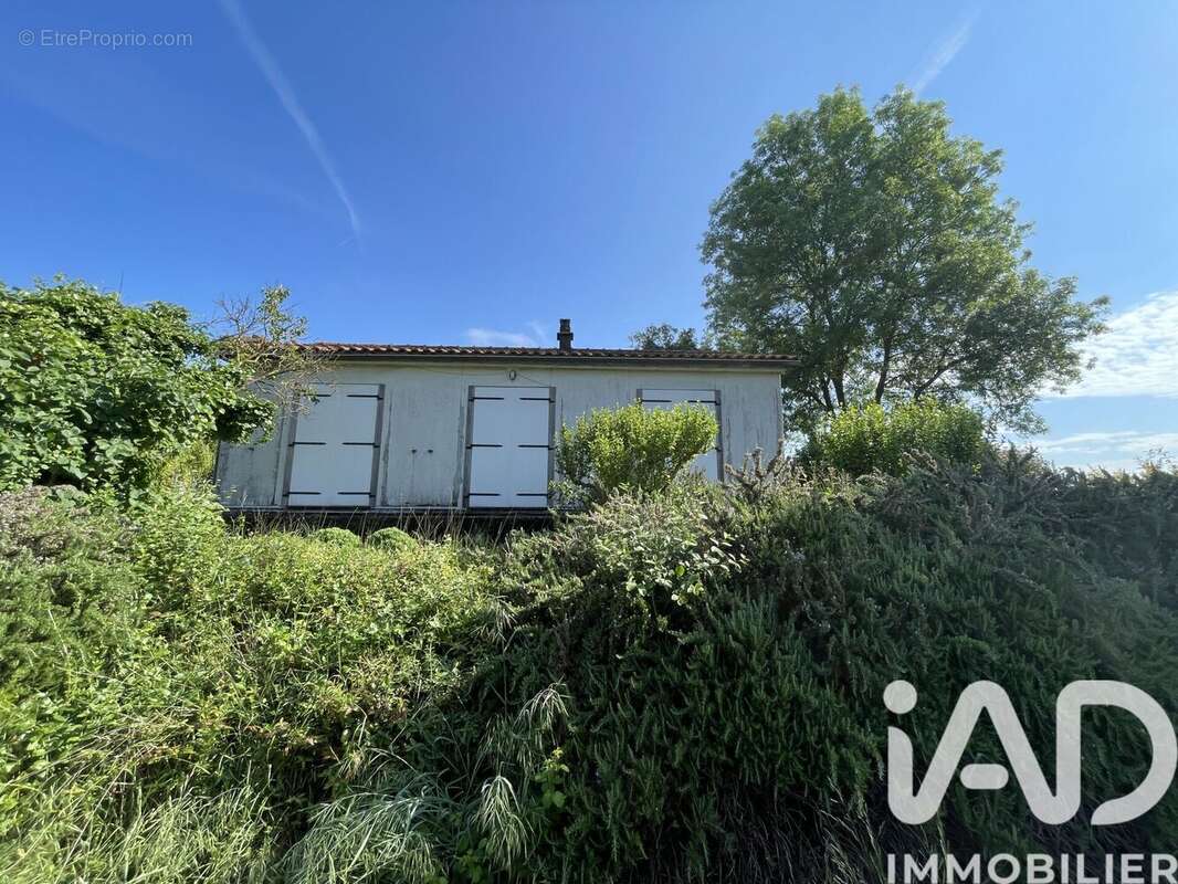 Maison 185 m² à Sainte-Lheurine  - photo 6