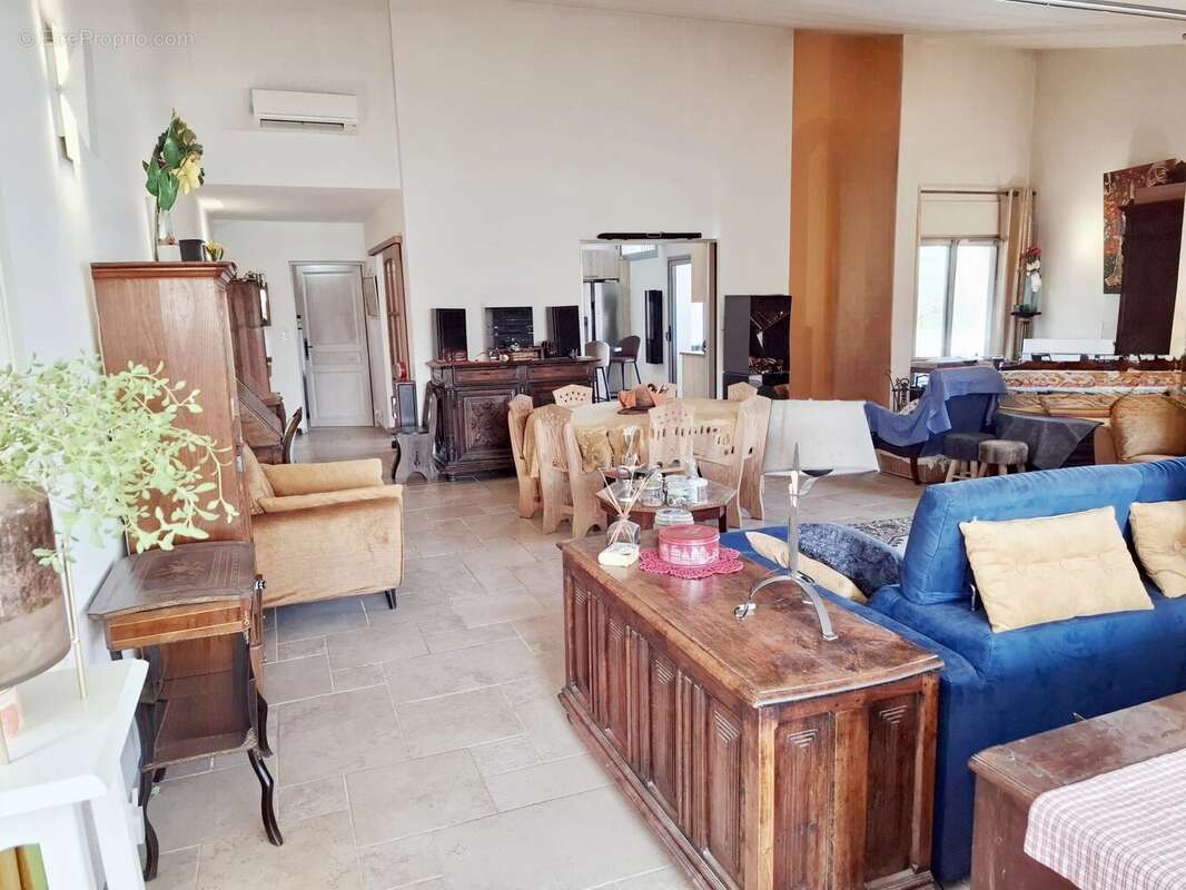 Maison à PEYMEINADE