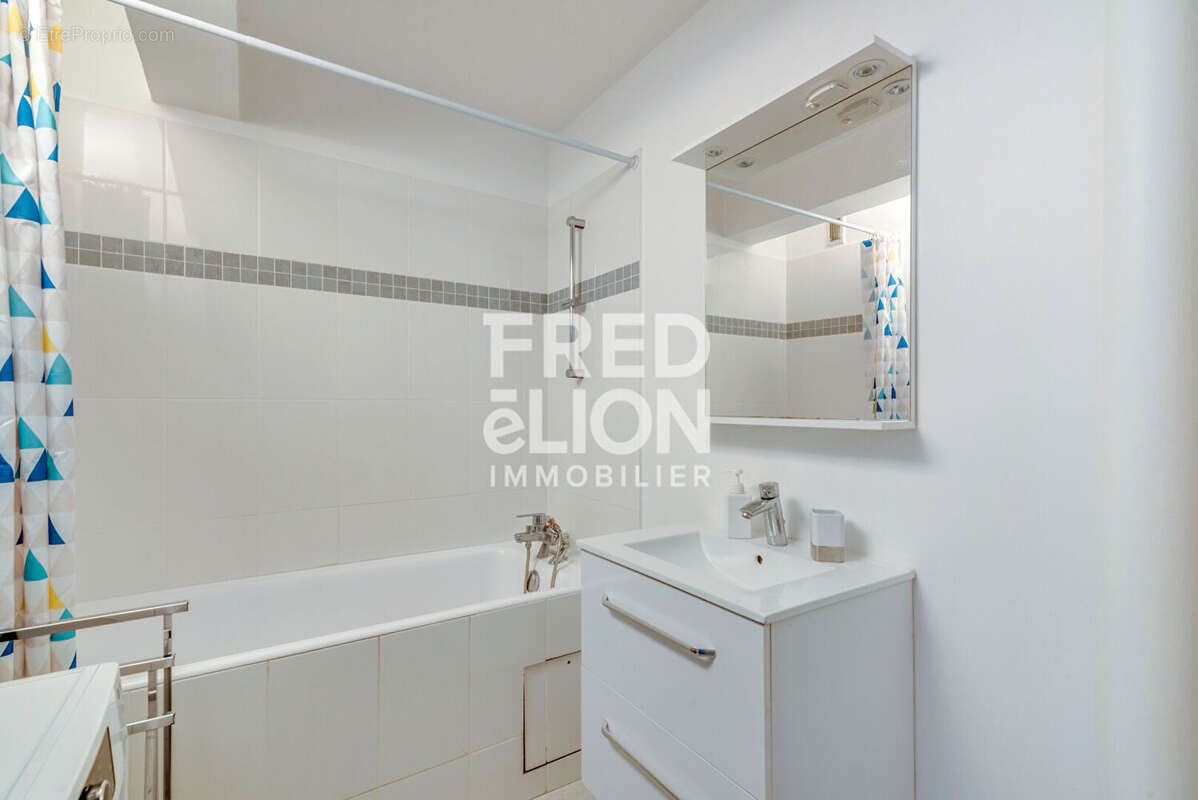 Appartement à PARIS-15E