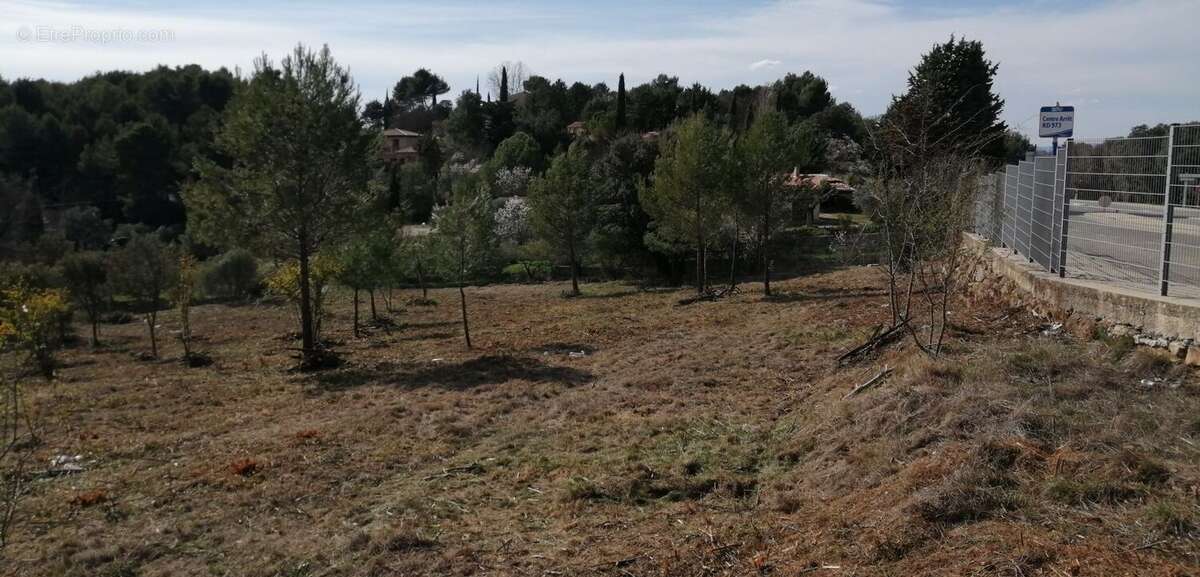 Terrain à LA BASTIDONNE