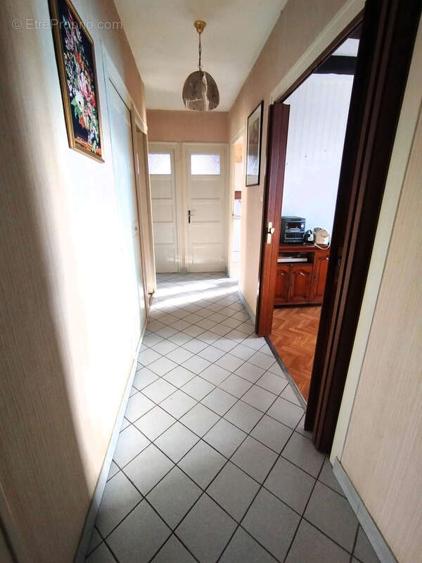 Appartement à LE PONT-DE-CLAIX