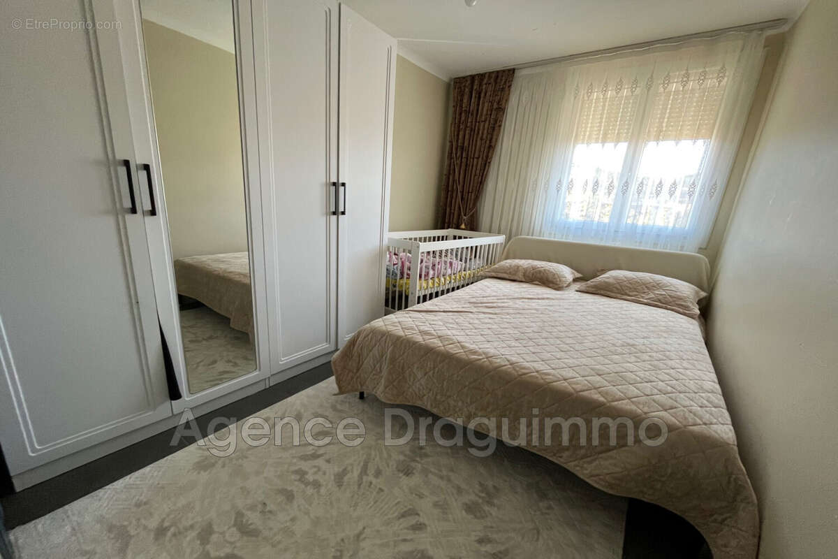 Appartement à DRAGUIGNAN