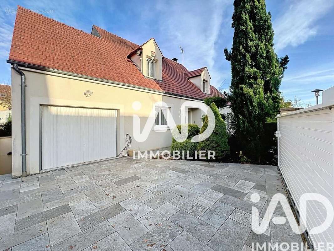 Photo 2 - Maison à TOURNAN-EN-BRIE