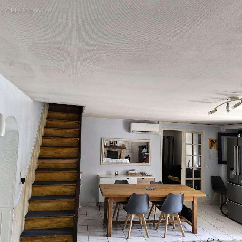 Maison 3 p 738 m2 - photo 3