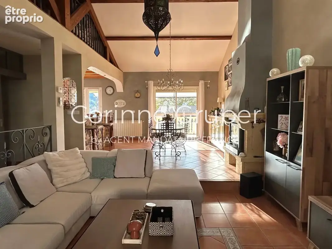 EXCLUSIVITÉ – Maison de type 4/5 de 112 m² avec garage et piscine - photo 11