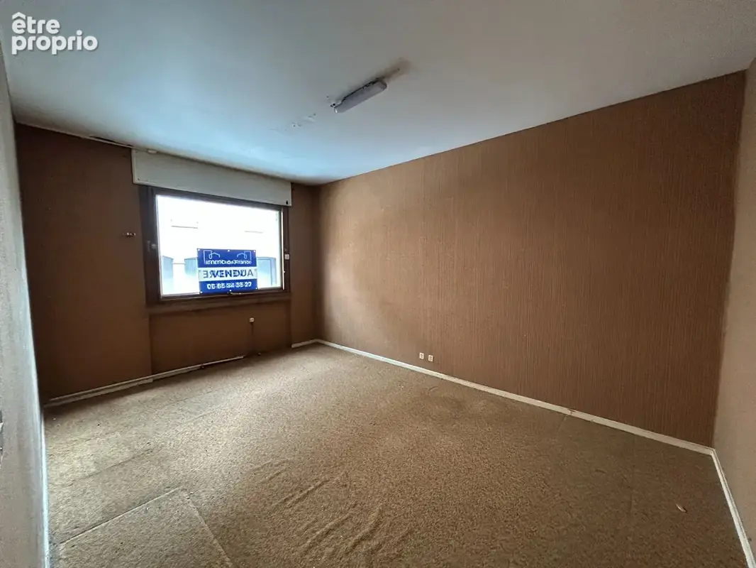 Local de 76 m² au fort potentiel mixte - Figeac Centre - photo 8
