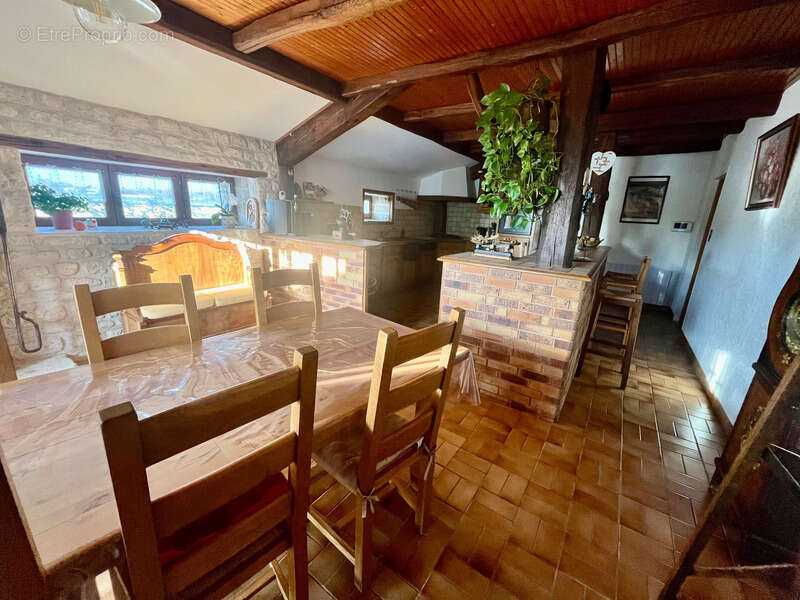 Maison à NALLIERS