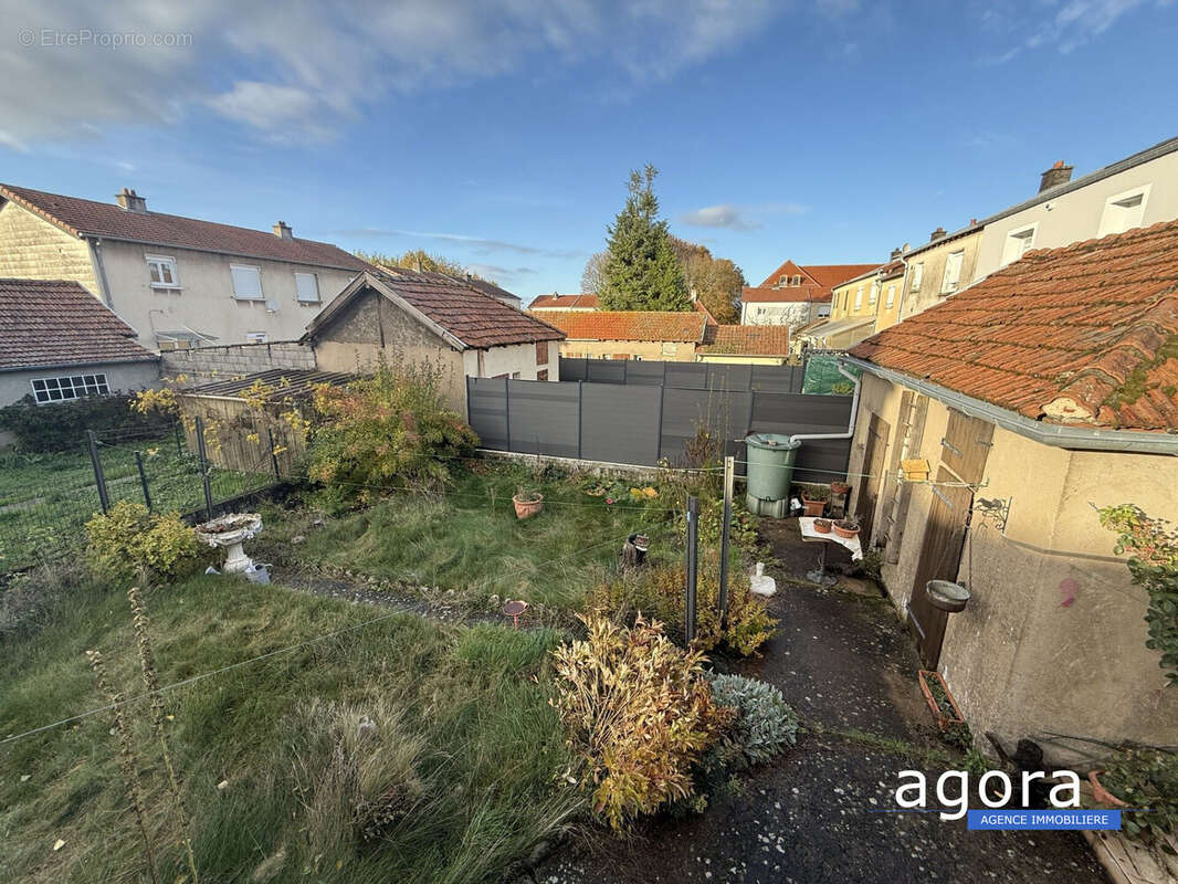 Maison à SAINTE-MARIE-AUX-CHENES