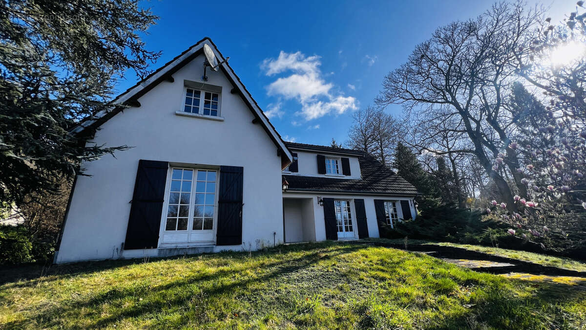 Maison à LA FERTE-ALAIS