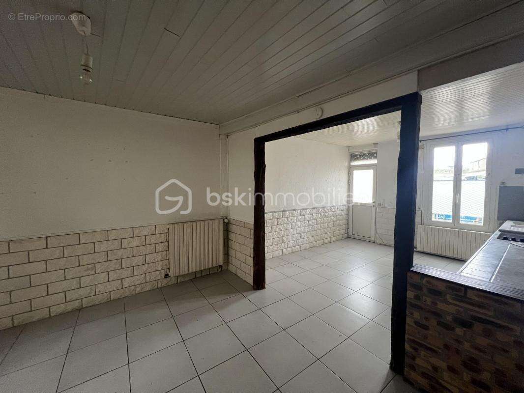 Maison à ANGERVILLE