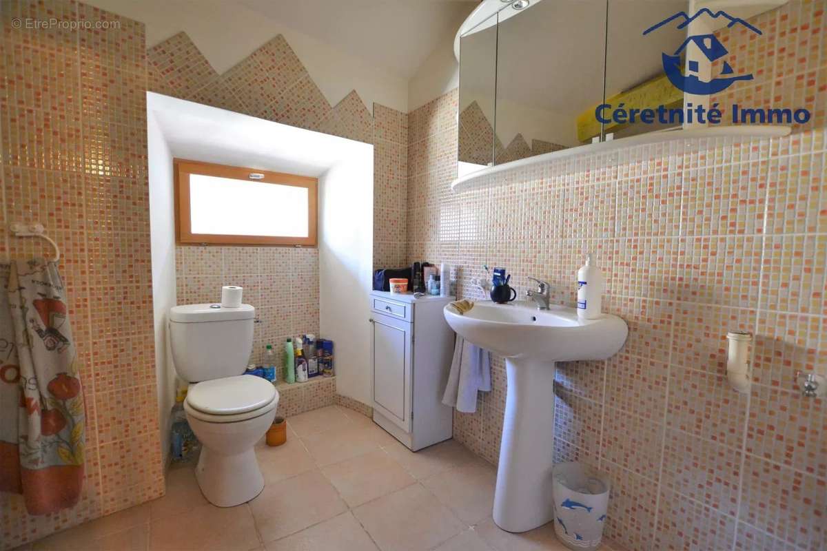 Appartement à SAINT-LAURENT-DE-CERDANS