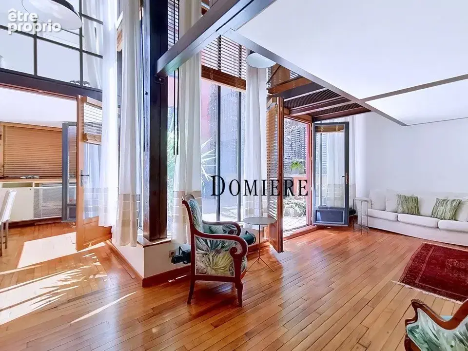 Appartement à PARIS-17E