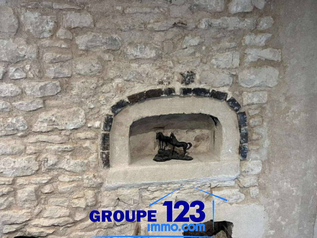 Maison à CHASSY