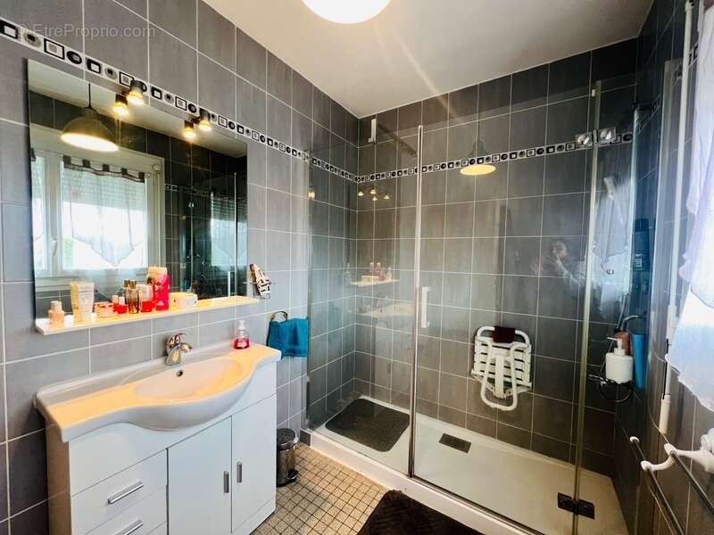 Maison à CHATELLERAULT