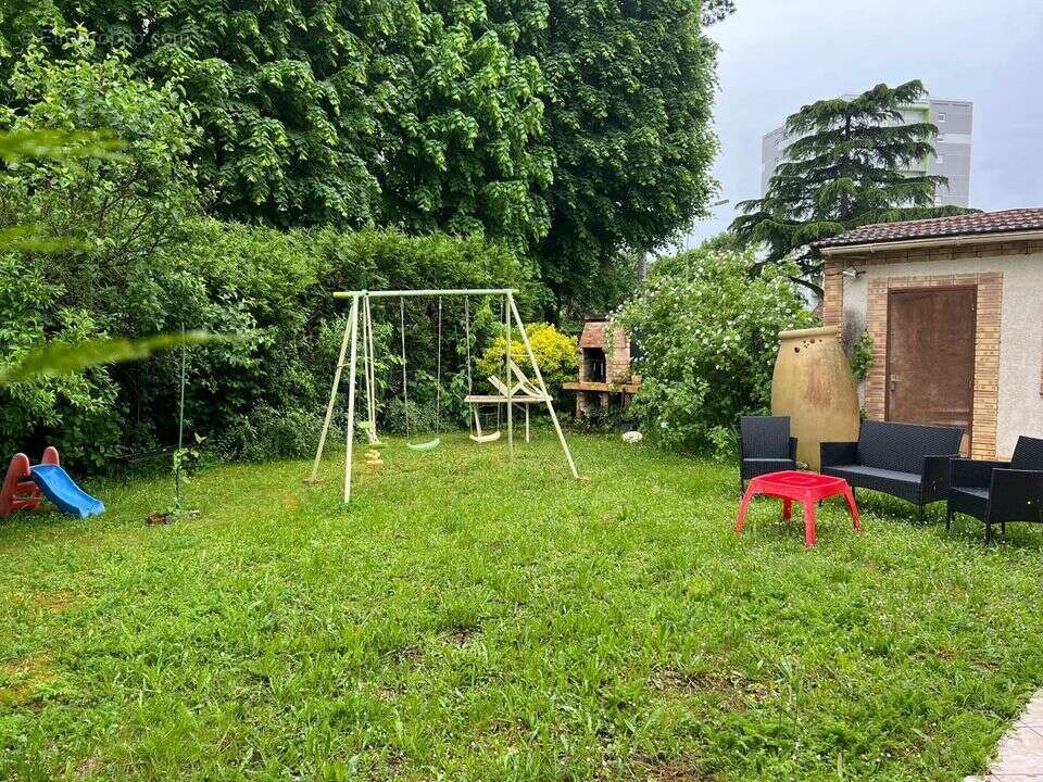 Maison à LE MEE-SUR-SEINE