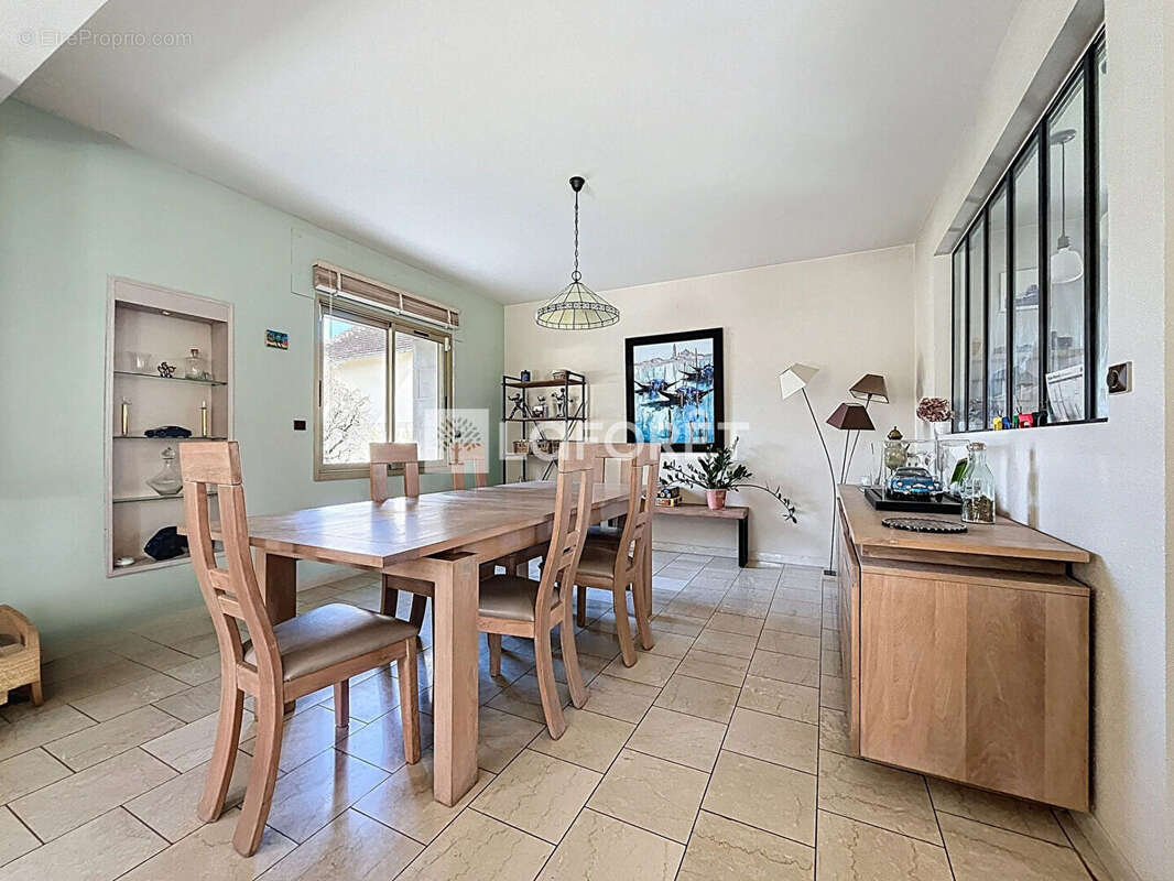 Maison à SAINT-MARCEL