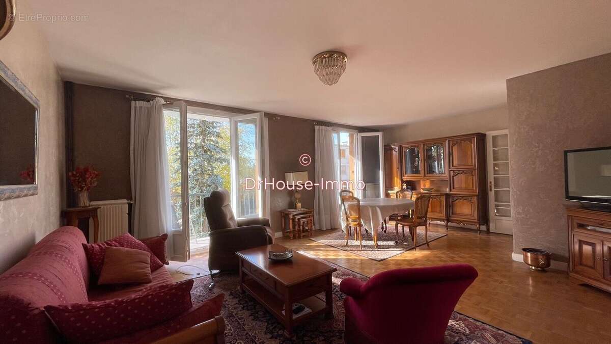 Appartement à LE RAINCY