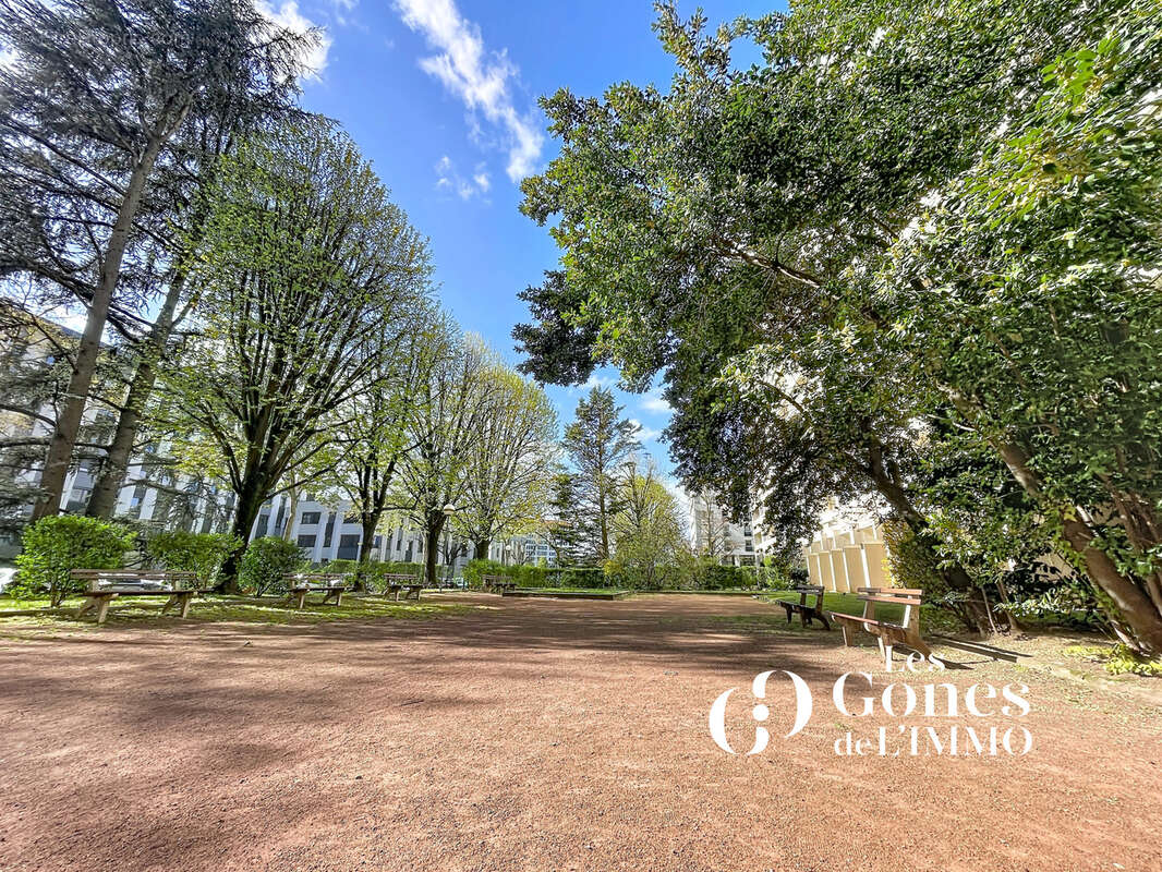 Appartement à LYON-8E