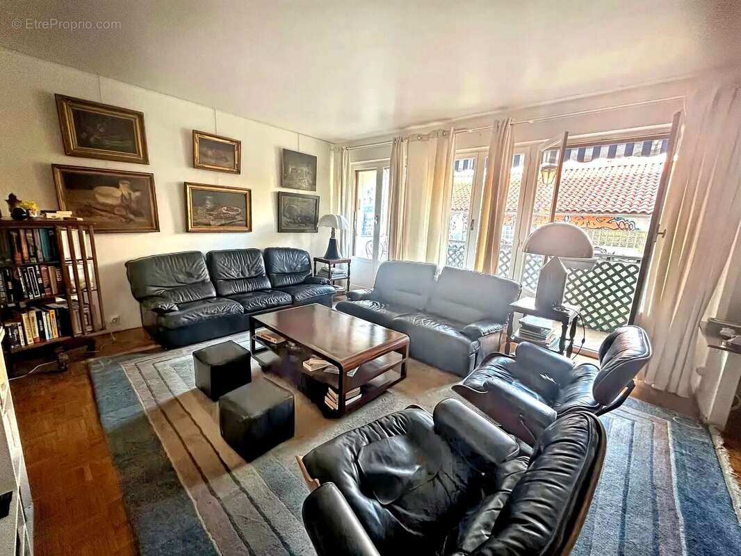 Appartement à MARSEILLE-8E