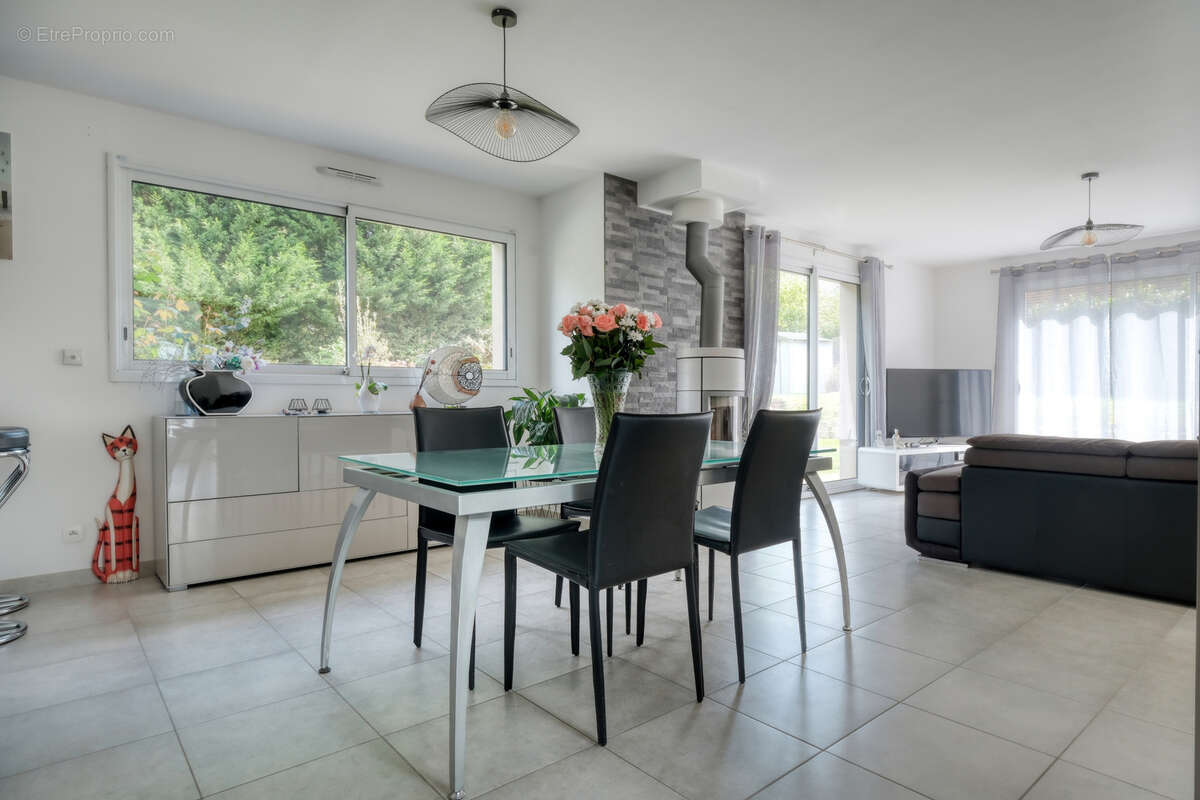 Maison à FORGES-LES-BAINS