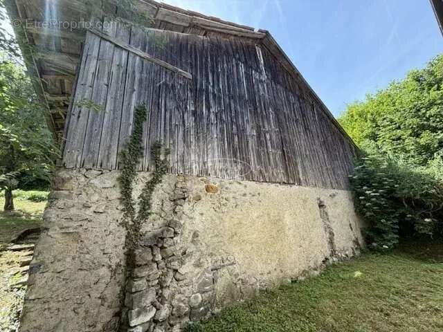 Maison à MARIGNIER