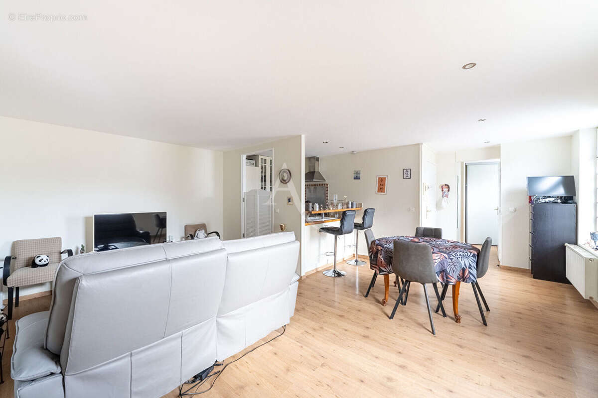 Appartement à SAINT-OUEN-L'AUMONE