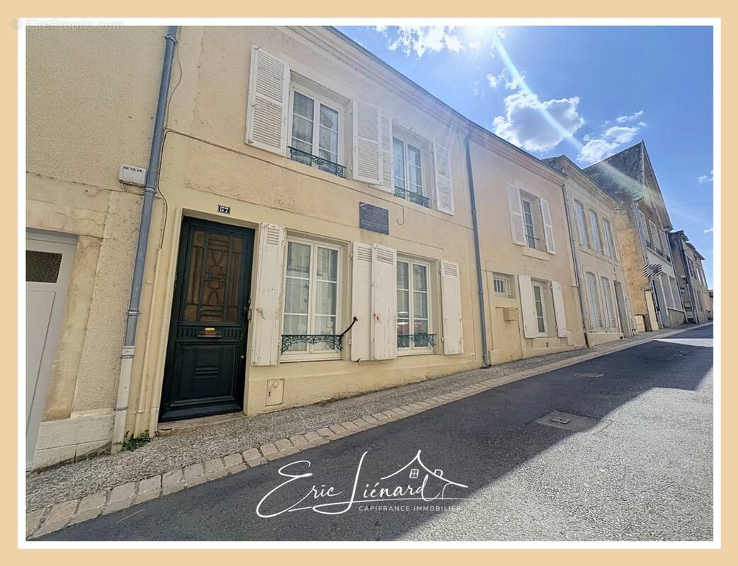 Maison à vendre 8 pièces SAINT MAIXENT L'ECOLE (79) - photo 1