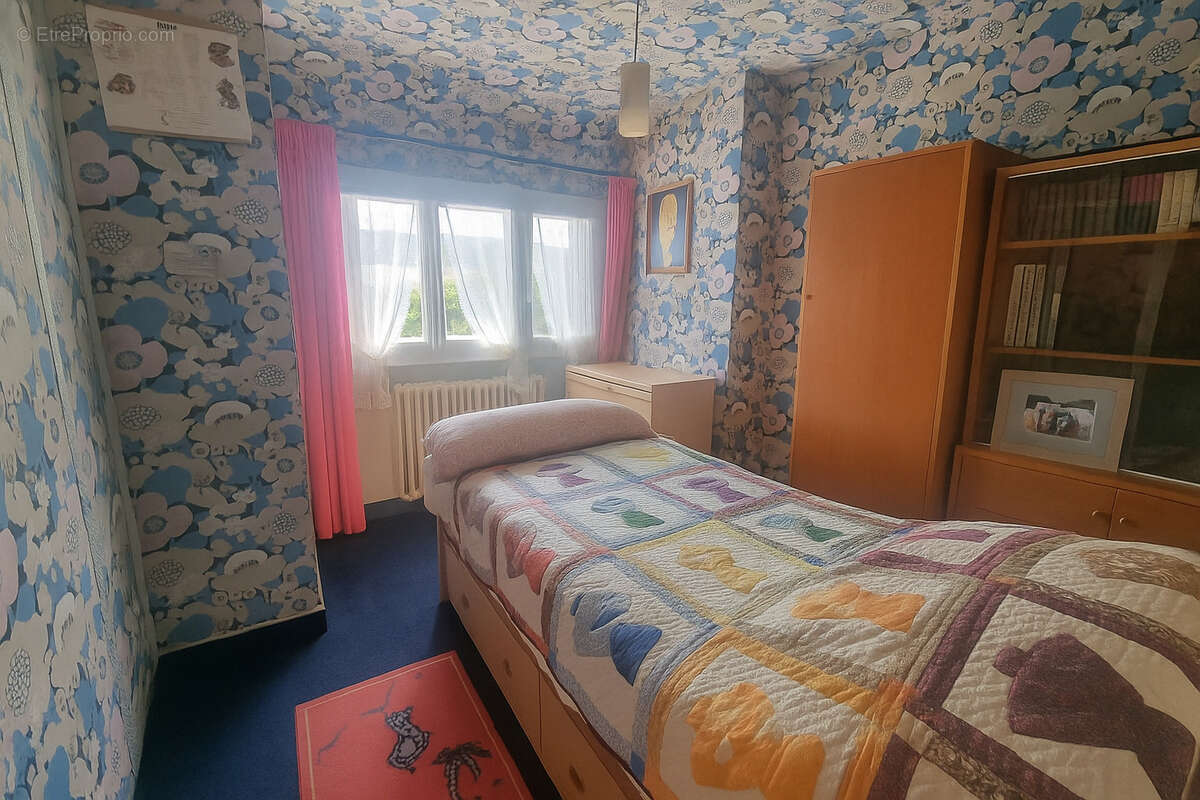 Maison à LE MELE-SUR-SARTHE