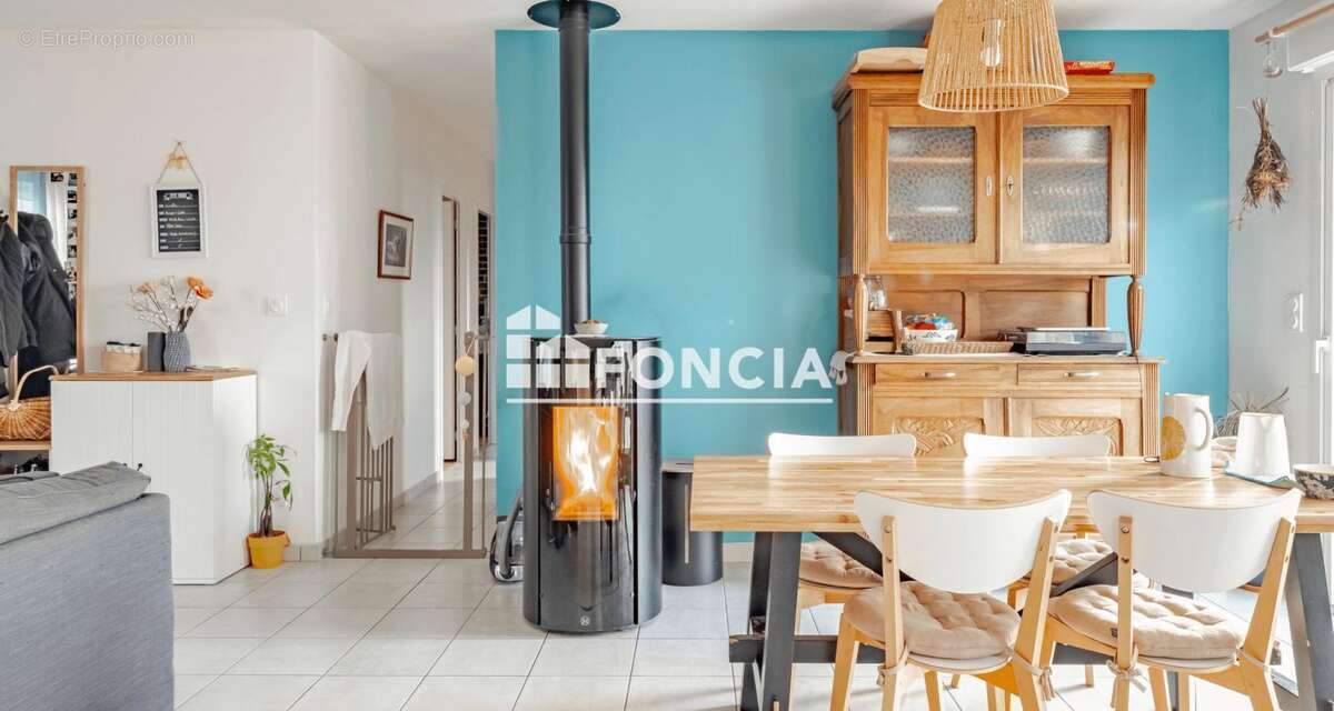 Maison à CINQ-MARS-LA-PILE