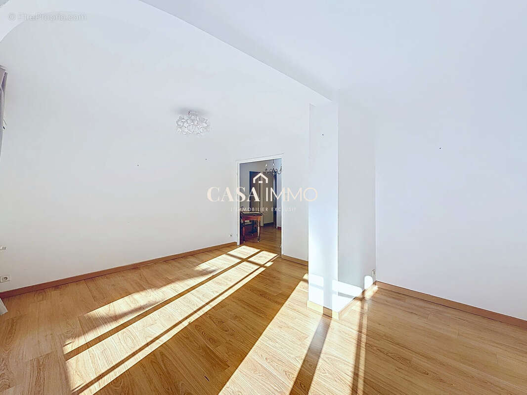 Appartement à HYERES