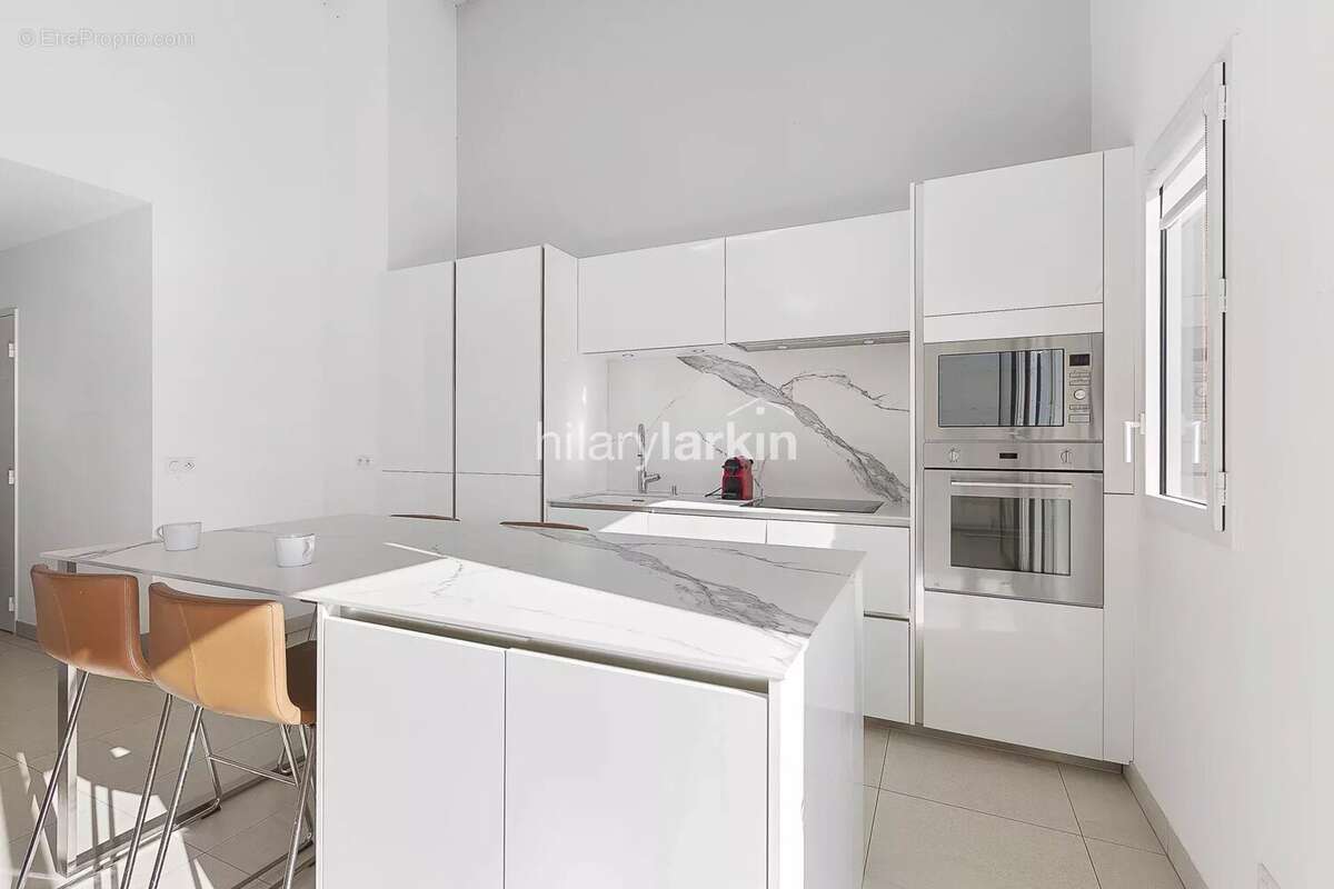 Appartement à VALBONNE