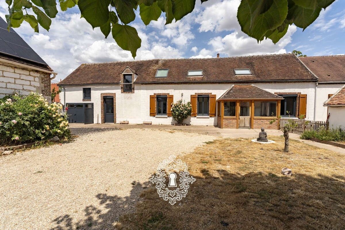 Maison à BRAY-SUR-SEINE