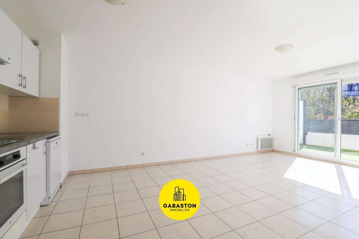 Appartement à MARSEILLE-11E