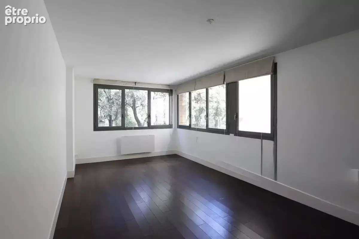 Opportunité Unique : Appartement Haut de Gamme Face au Jardins des Plantes - photo 2