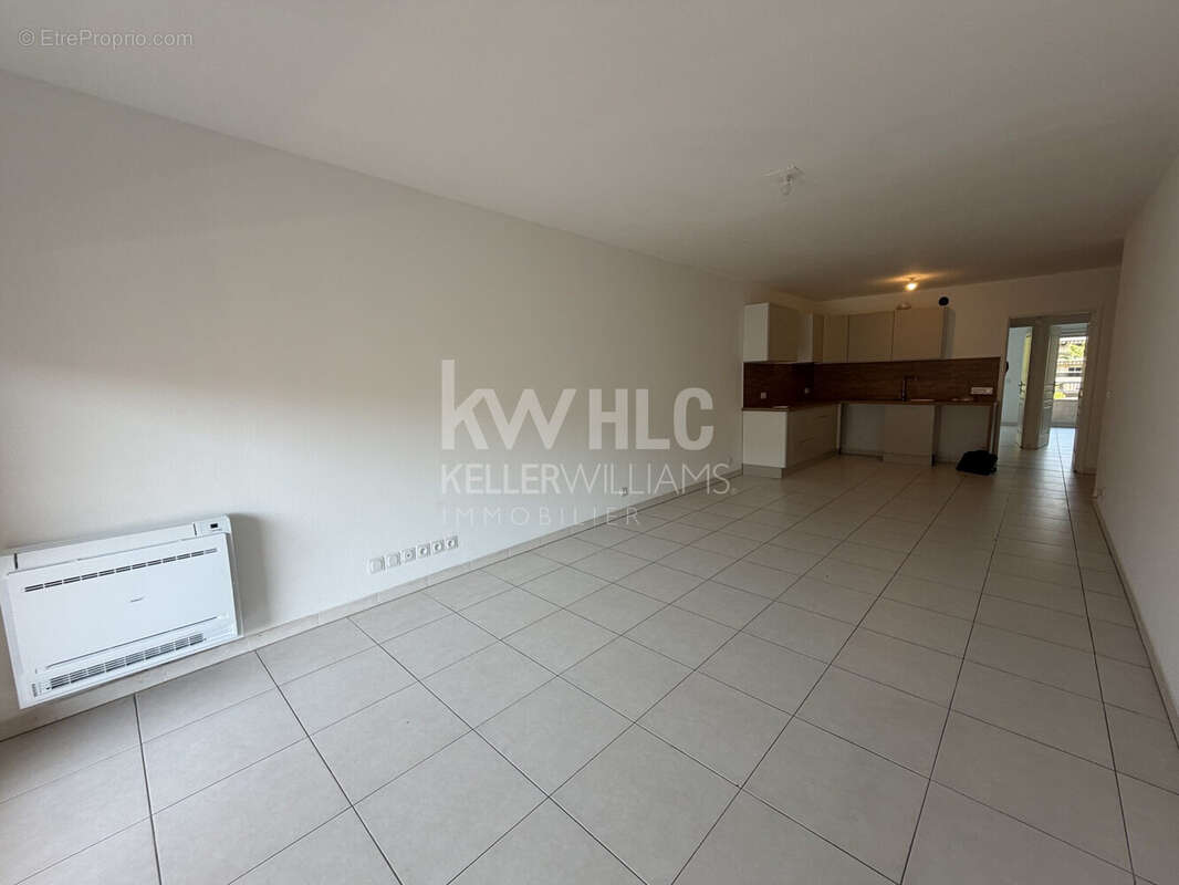Appartement 66 m² à Antibes  - photo 3