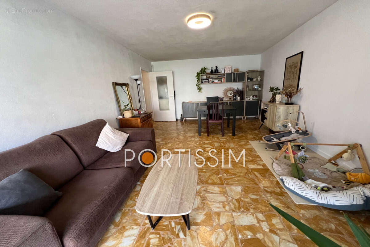 Appartement à CAGNES-SUR-MER