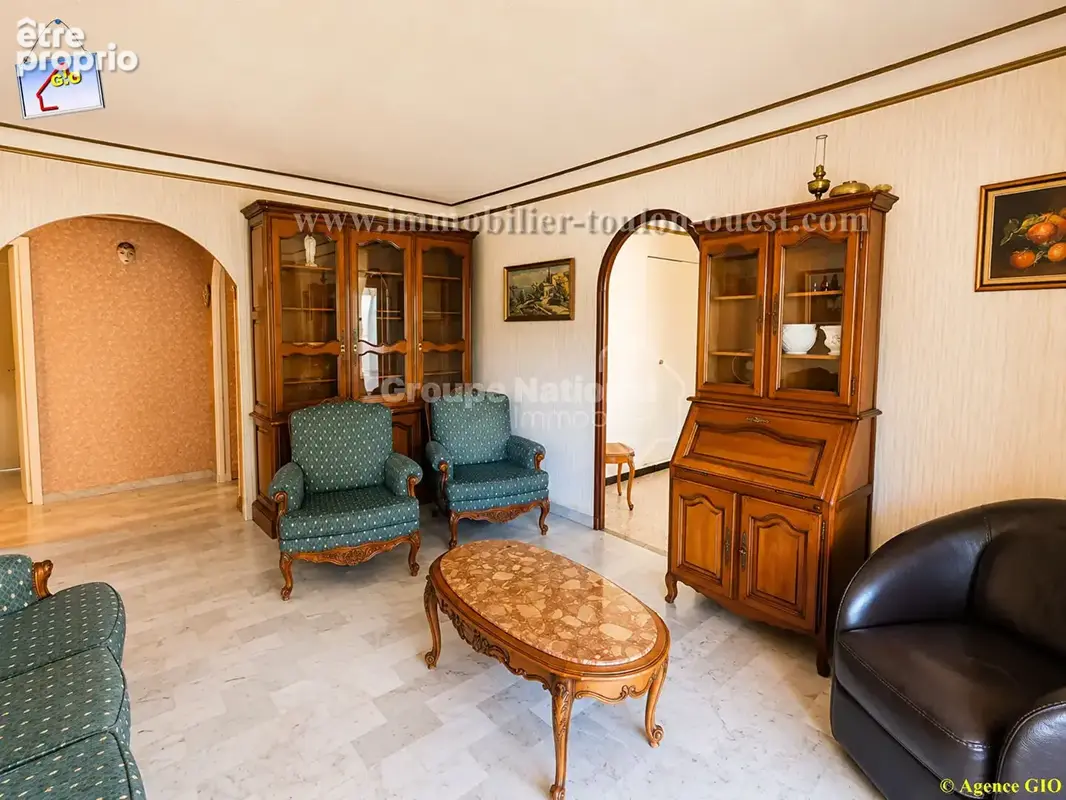 Toulon ouest 4 chemins  - agence immobiliere g.i.o aux 4 chemins - vente appartement t4 de 82m² - terrasse - cave - garage - photo 2