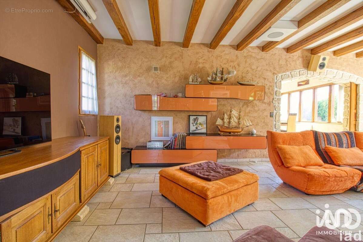 Maison 185 m² à Claye-Souilly  - photo 7