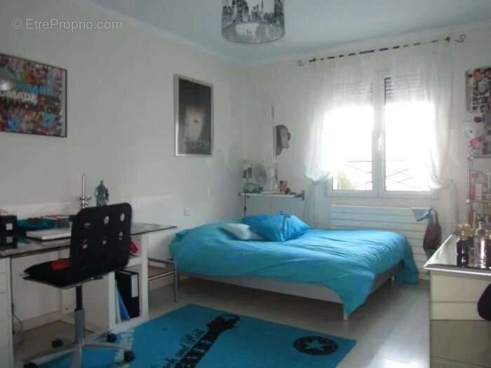 Maison à SAINT-MAUR-DES-FOSSES