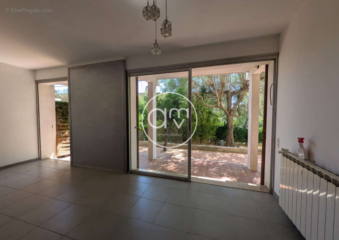 Appartement à HYERES