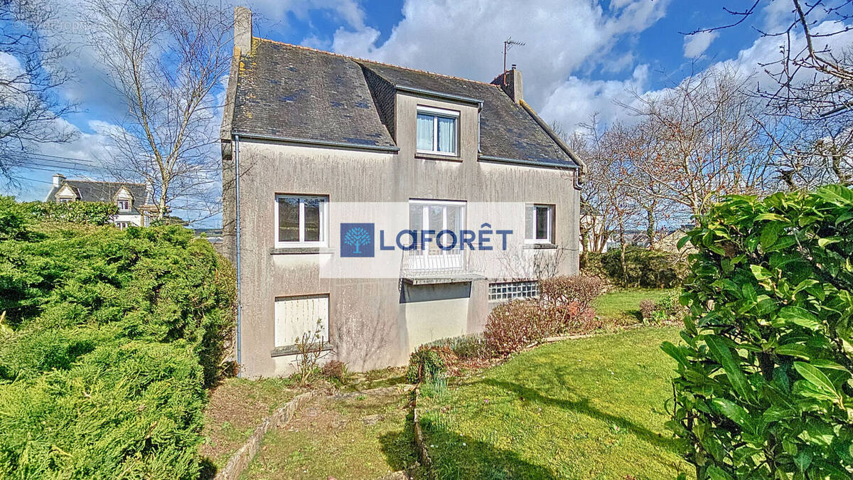 Maison à SAINT-RENAN