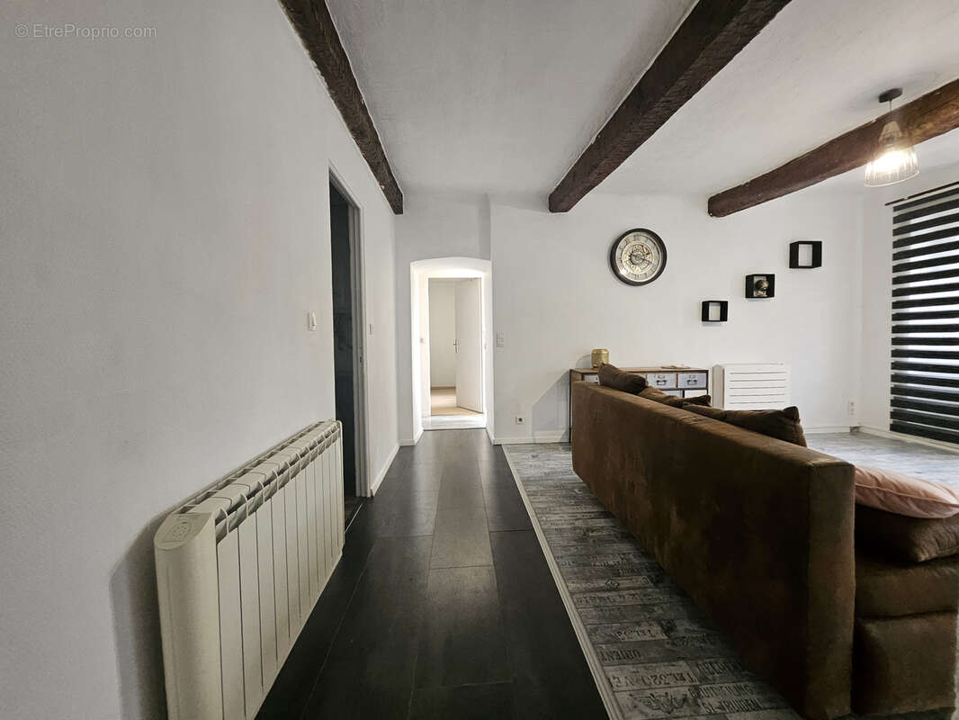 Appartement à L'ESCARENE