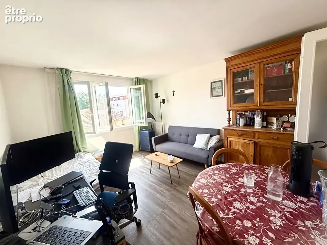 Appartement Clamart 2 pièce(s) 47 m2 - photo 2